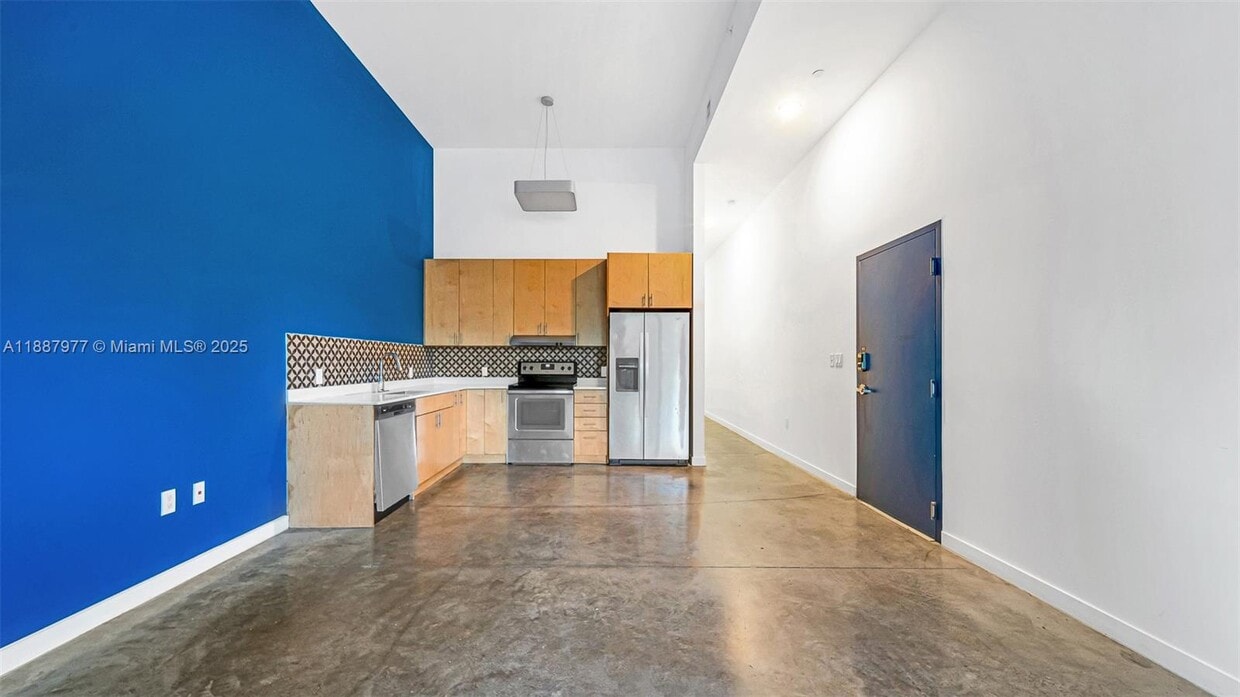 Primary Photo - 771 NW 1st St