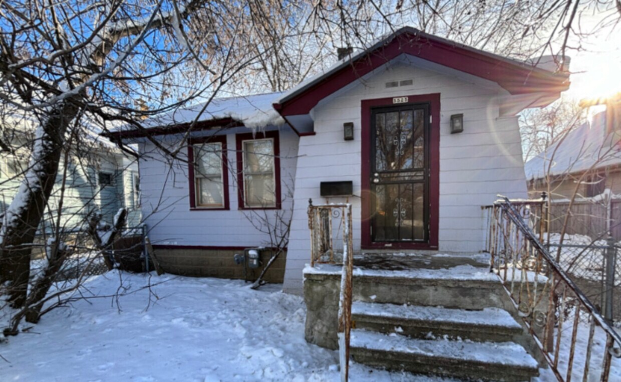 Building Photo - 5525 W Villard (two)