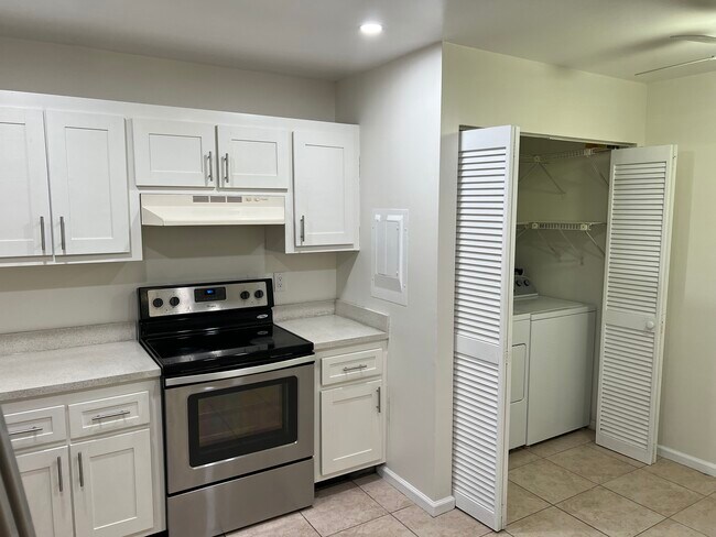 Foto del edificio - 3673 NW 94th Ave