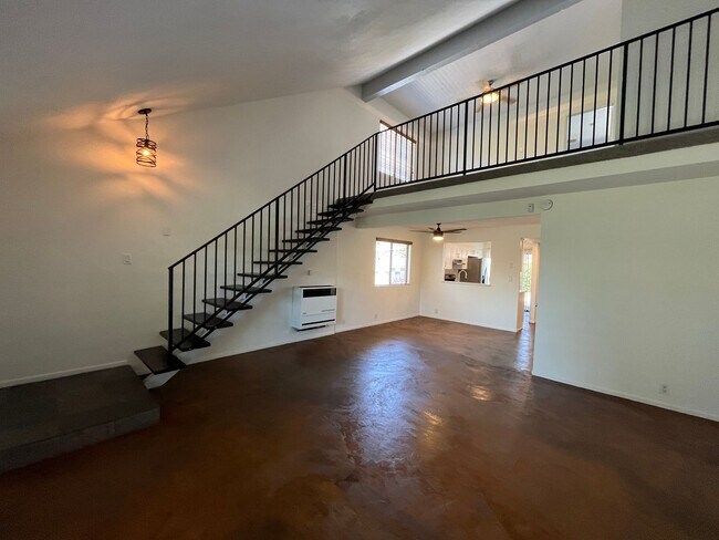 Building Photo - Unique 2-bedroom, 2-bath + Loft townhome s...