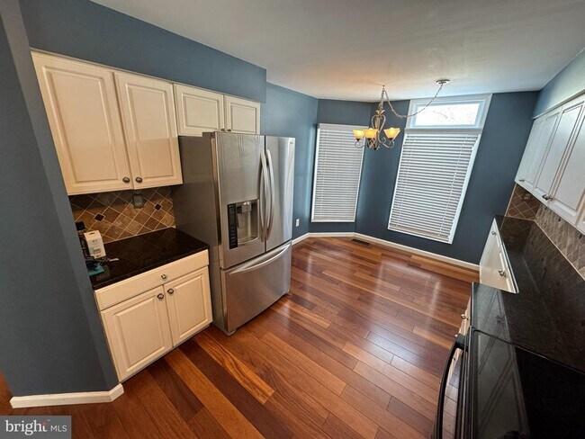 Building Photo - 11 Killdeer Ln