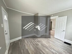 Building Photo - 5563 Bosworth Pl