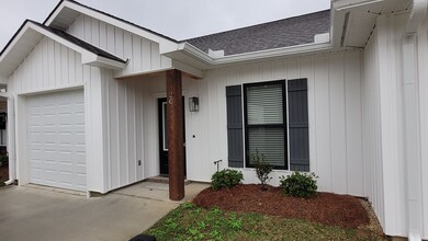 Building Photo - 8739 Lockhart Rd