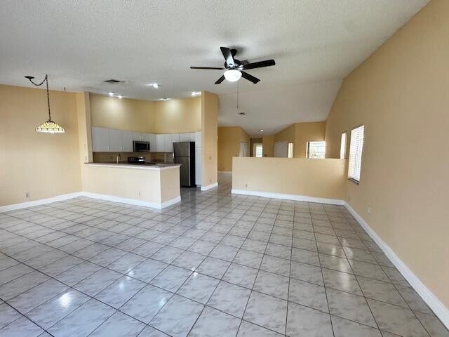 Foto del edificio - 10020 Country Brook Rd