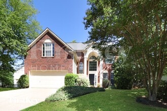 Building Photo - 924 Clearbrook Rd