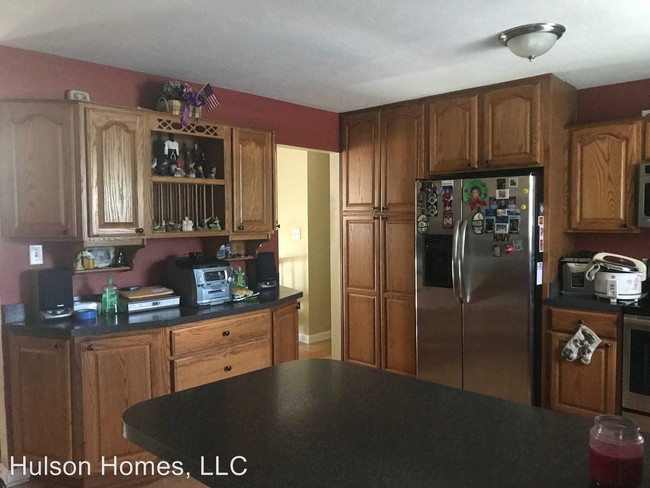 Building Photo - 4 br, 2.5 bath House - 24 Trout Trail