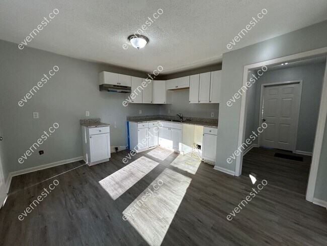 Foto del edificio - 1214 Bolton Rd NW