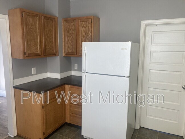 Foto del edificio - 1530 Quarry Ave NW