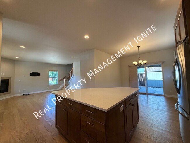 Foto del edificio - 2713 NE Black Oak Pl