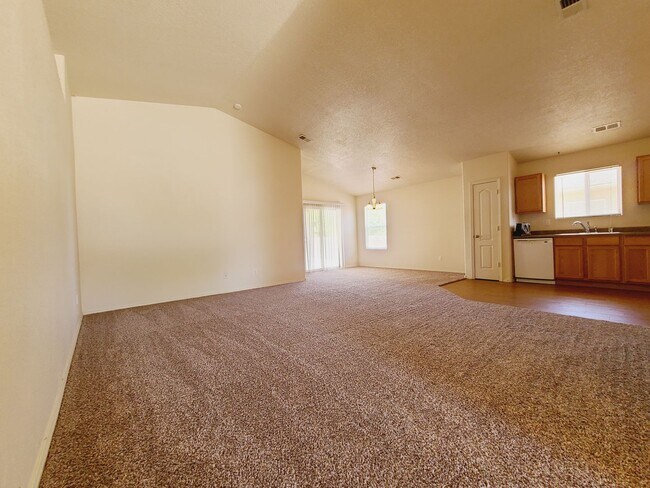 Foto del edificio - Cute 3 bed 2 bath home in Huning Ranch