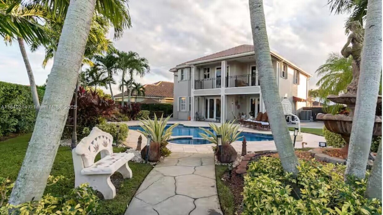 Foto principal - 7831 SW 164th Ave