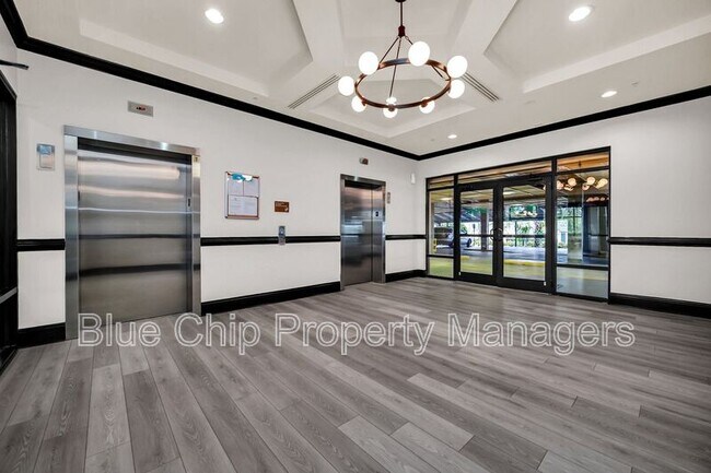 Foto del edificio - 14200 Avalon Rd