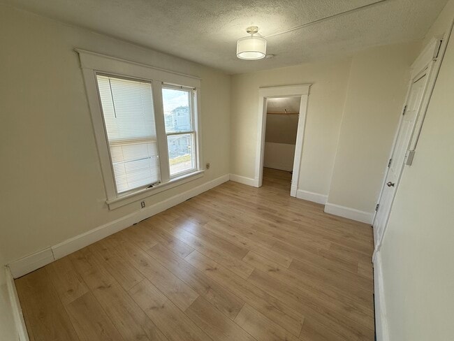 Foto del edificio - 2-912 E 6th St