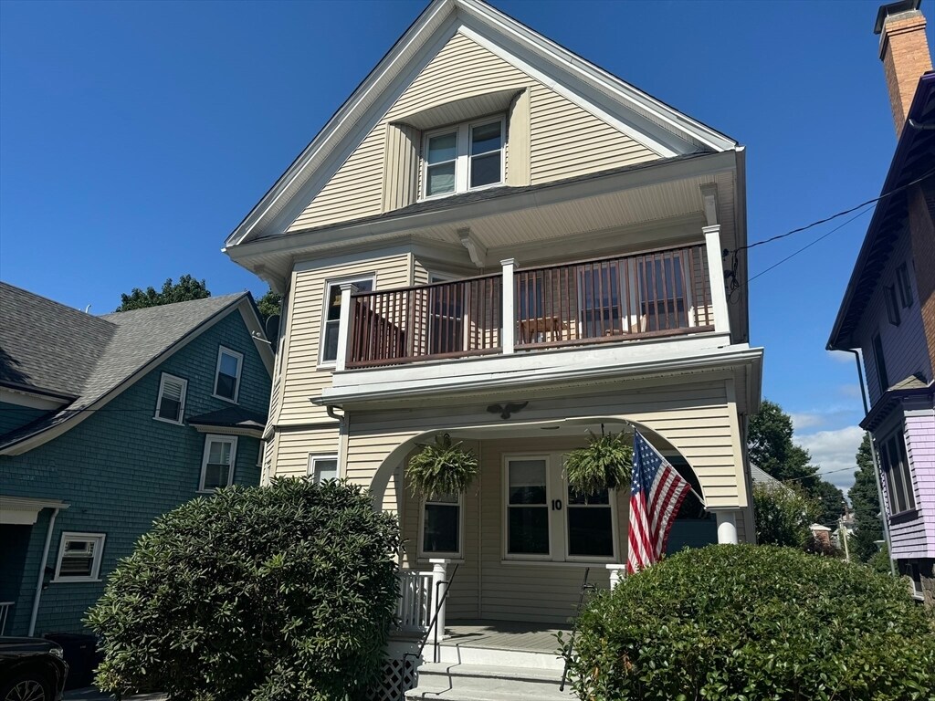 Primary Photo - 10 Fairview St