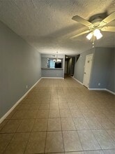 Building Photo - 8636 Village of Fondren