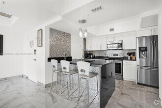 Building Photo - 17555 Atlantic Blvd