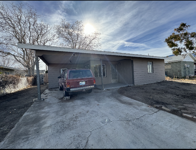 Primary Photo - 118 W 5th St