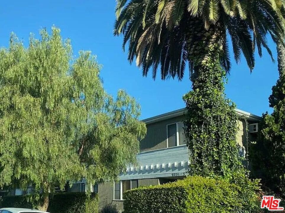 Foto principal - 8331 Blackburn Ave