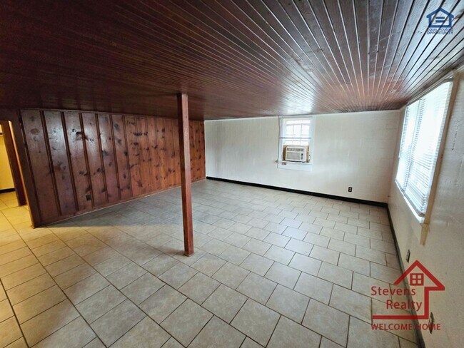 Foto del edificio - 1364 Crescent Dr