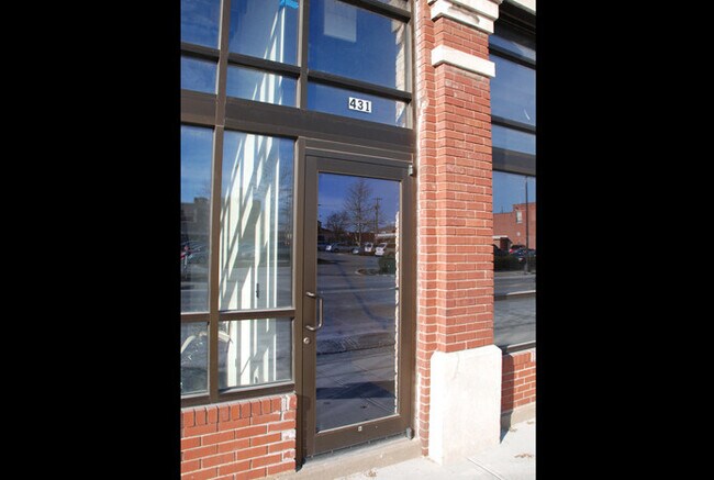 Foto del edificio - Beautiful Loft in Downtown Springfield