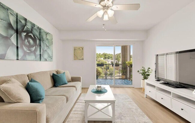 Foto del edificio - 3309 Wyndham Cir