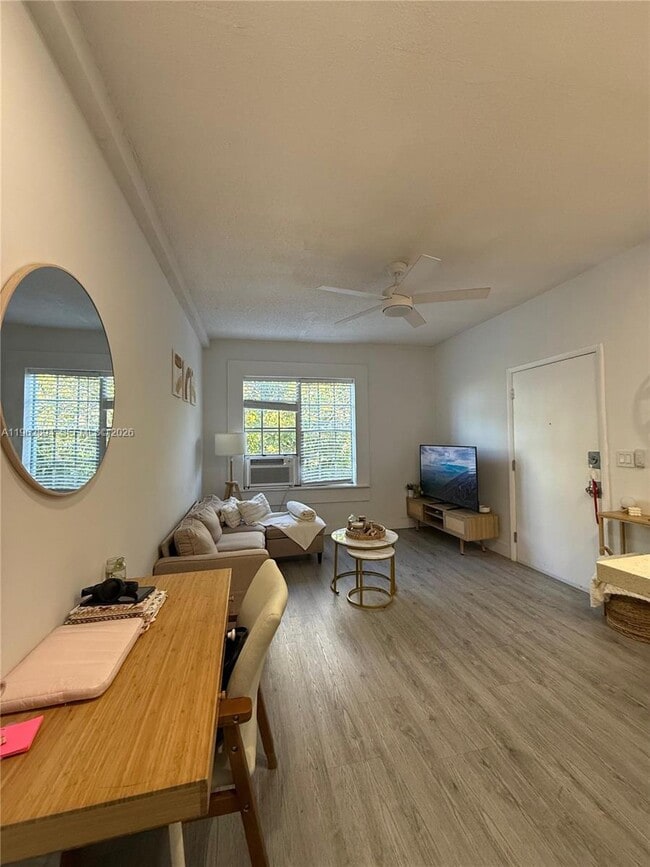 Building Photo - 842 Meridian Ave