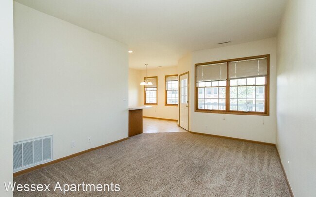 Foto del edificio - 2911 Charlotte Ct