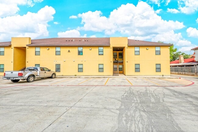 Foto del edificio - 2119 S Ejido Ave