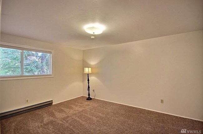 Building Photo - 12211 SE 59th St