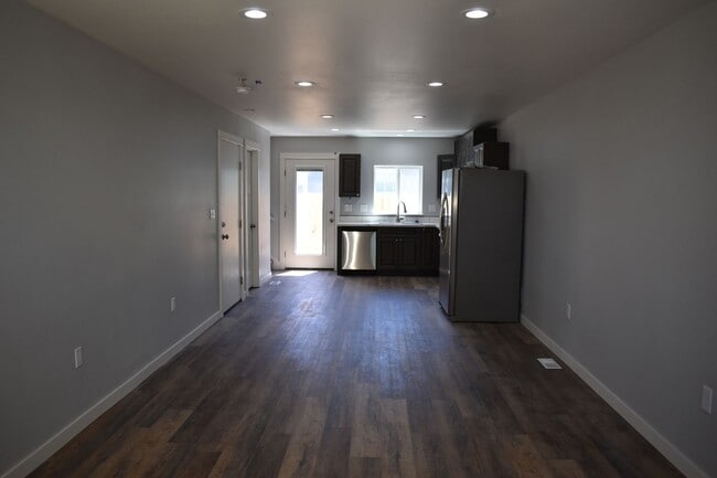 Building Photo - A St Townhomes