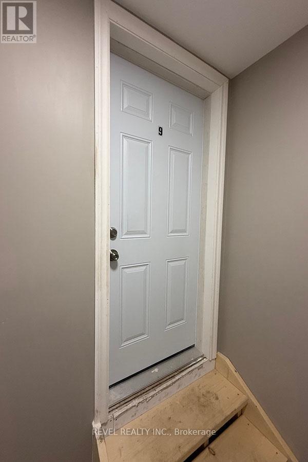 Building Photo - 9 Crosier St