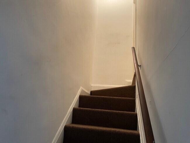 2nd floor - 6133 Parkway Dr