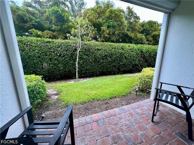 Foto del edificio - 15850 Portofino Springs Blvd