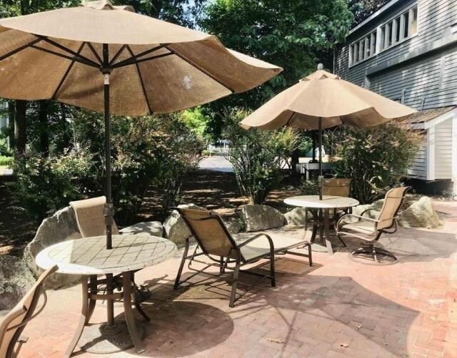 Building Photo - 120 Fisherville Rd