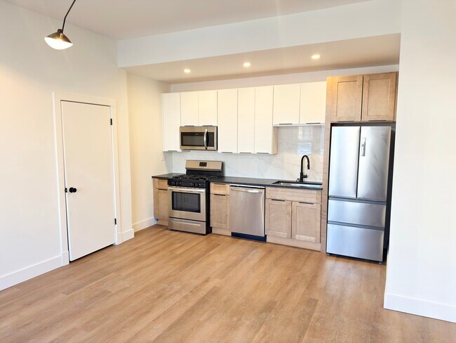 Foto del edificio - 1454 N Kedzie Ave