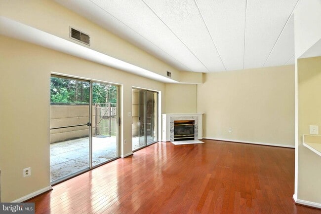 Building Photo - 7317 Eden Brook Dr