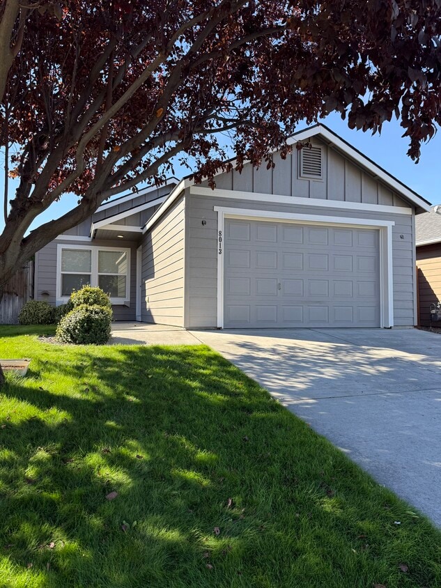 Foto principal - 8013 W 6th Ave