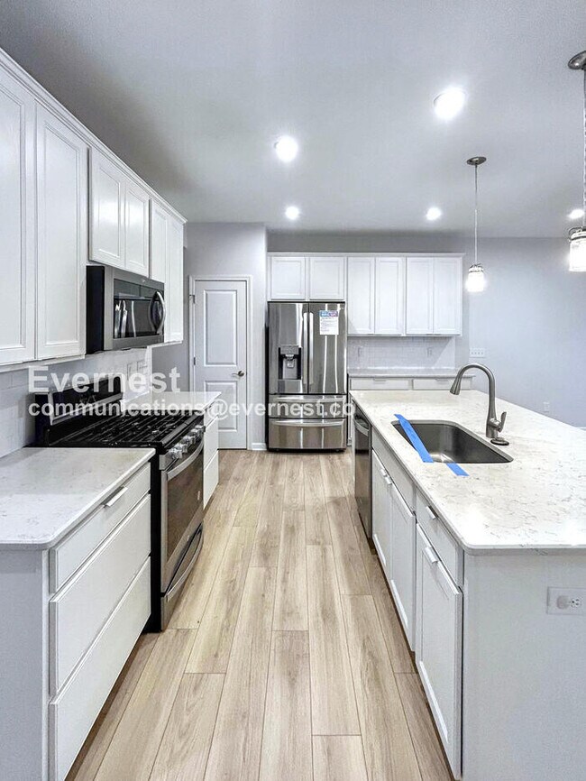 Foto del edificio - 830 S Greenway Dr