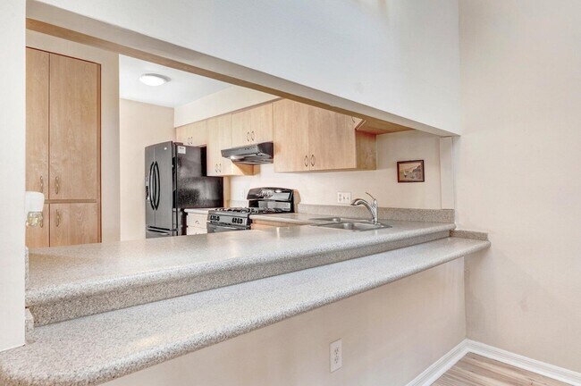 Building Photo - 253 Forecast Ln