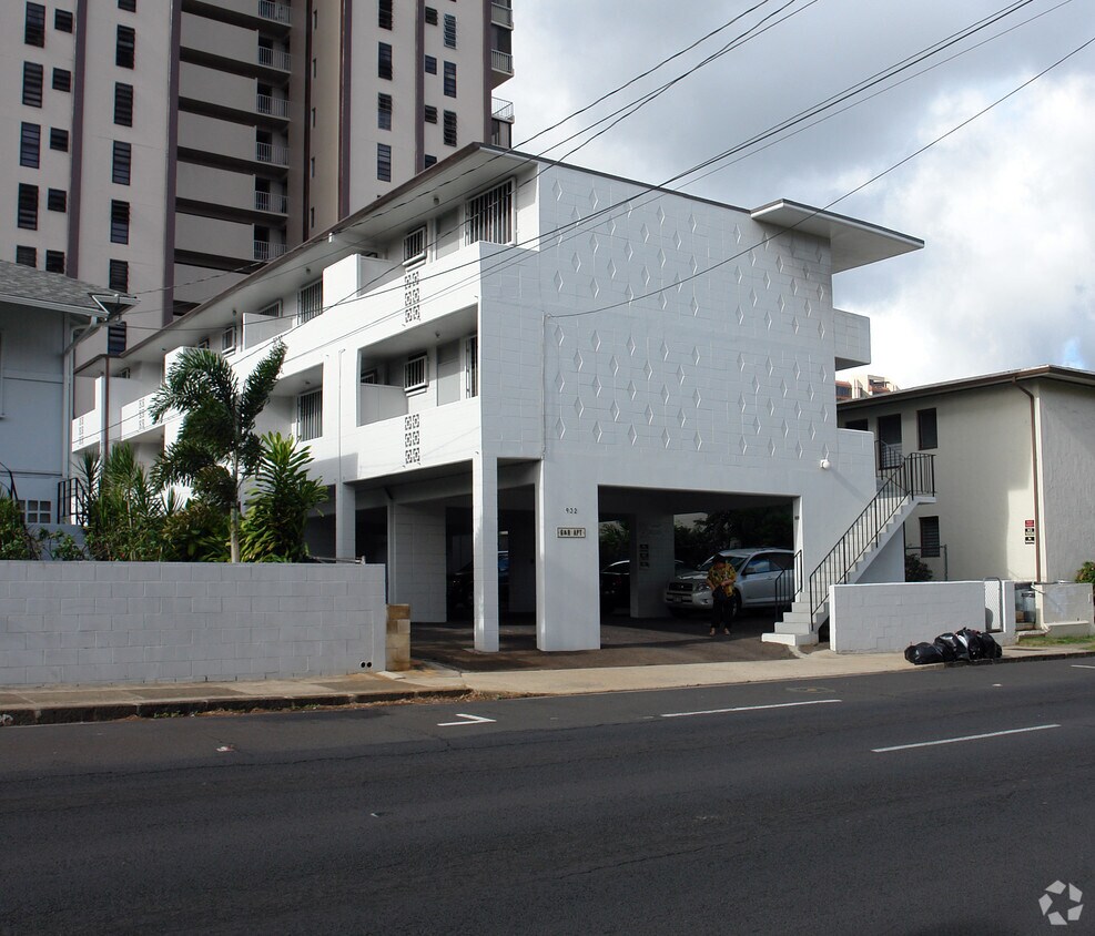 Building Photo - 932 Kinau St