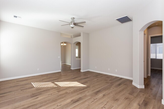 Building Photo - 6157 Livingston Loop