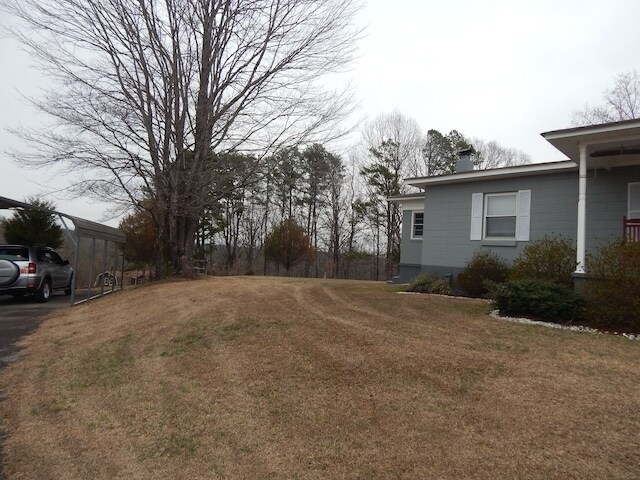 Foto del edificio - 320 Shortys Hill Dr