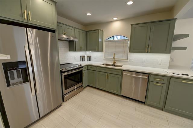 Foto del edificio - 5516 Timber Green Dr