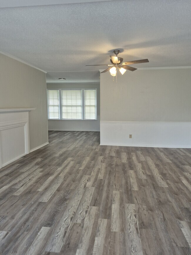 Foto del edificio - 812 Cherokee Ave