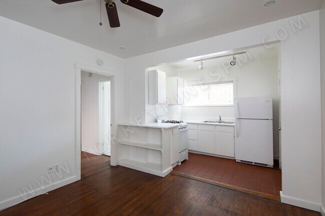 Foto del edificio - *OPEN HOUSE: 6/21 9:30-10:30AM* 1BR Betwee...