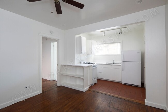Building Photo - *OPEN HOUSE: 6/21 9:30-10:30AM* 1BR Betwee...