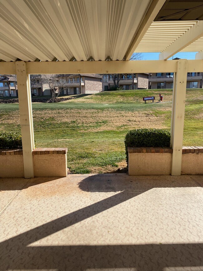 Foto del edificio - 2307 S Legacy Dr