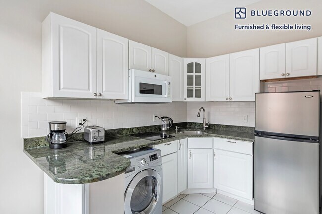 Foto del edificio - 232 Newbury St