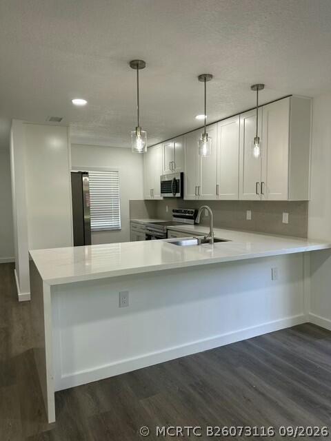 Building Photo - 21741 Cypress Dr