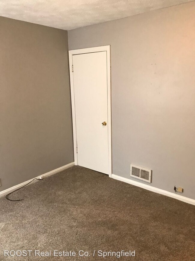 Building Photo - 3 br, 1 bath House - 2260 Shawnee Avenue